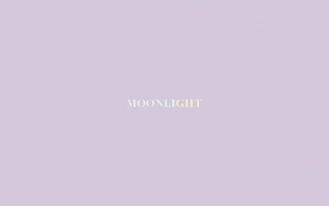 Естетичен MacBook Purple Moonlight