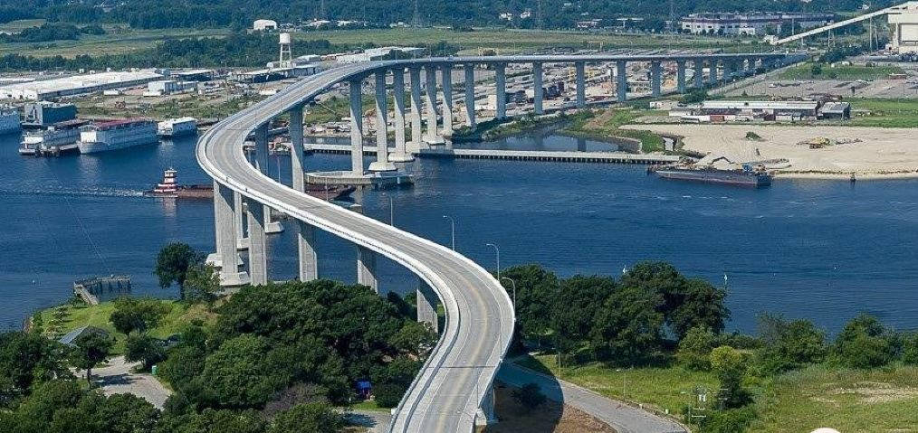 Зашеметяваща гледка към моста Саут Норфолк Джордан в Чесапийк Тапет