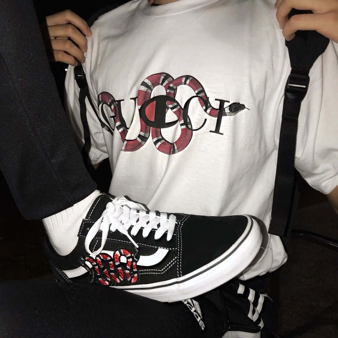 „Изживей красотата на скейтбординга с естетиката Skater Boy!“ Тапет