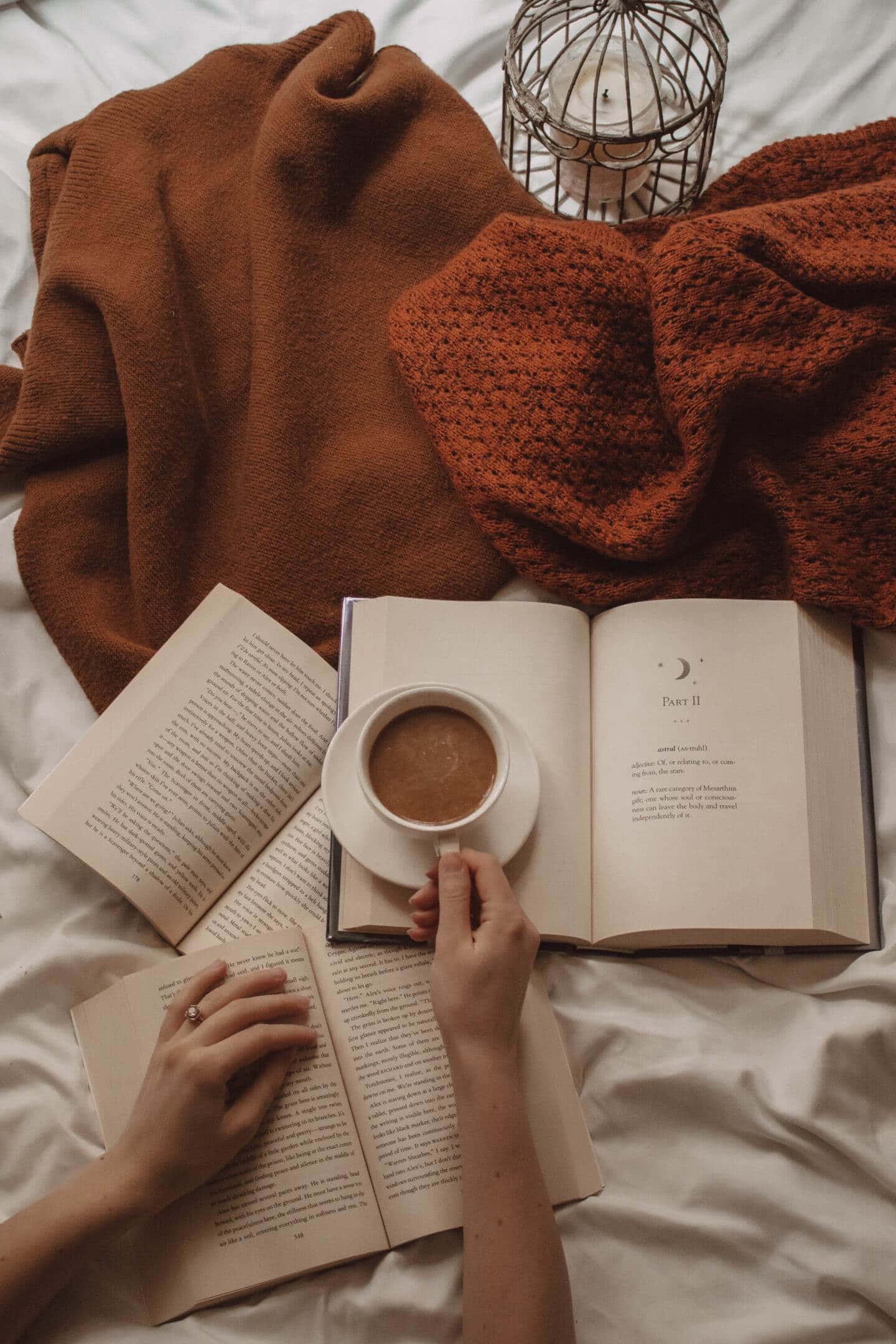 Красота на книги Тапет