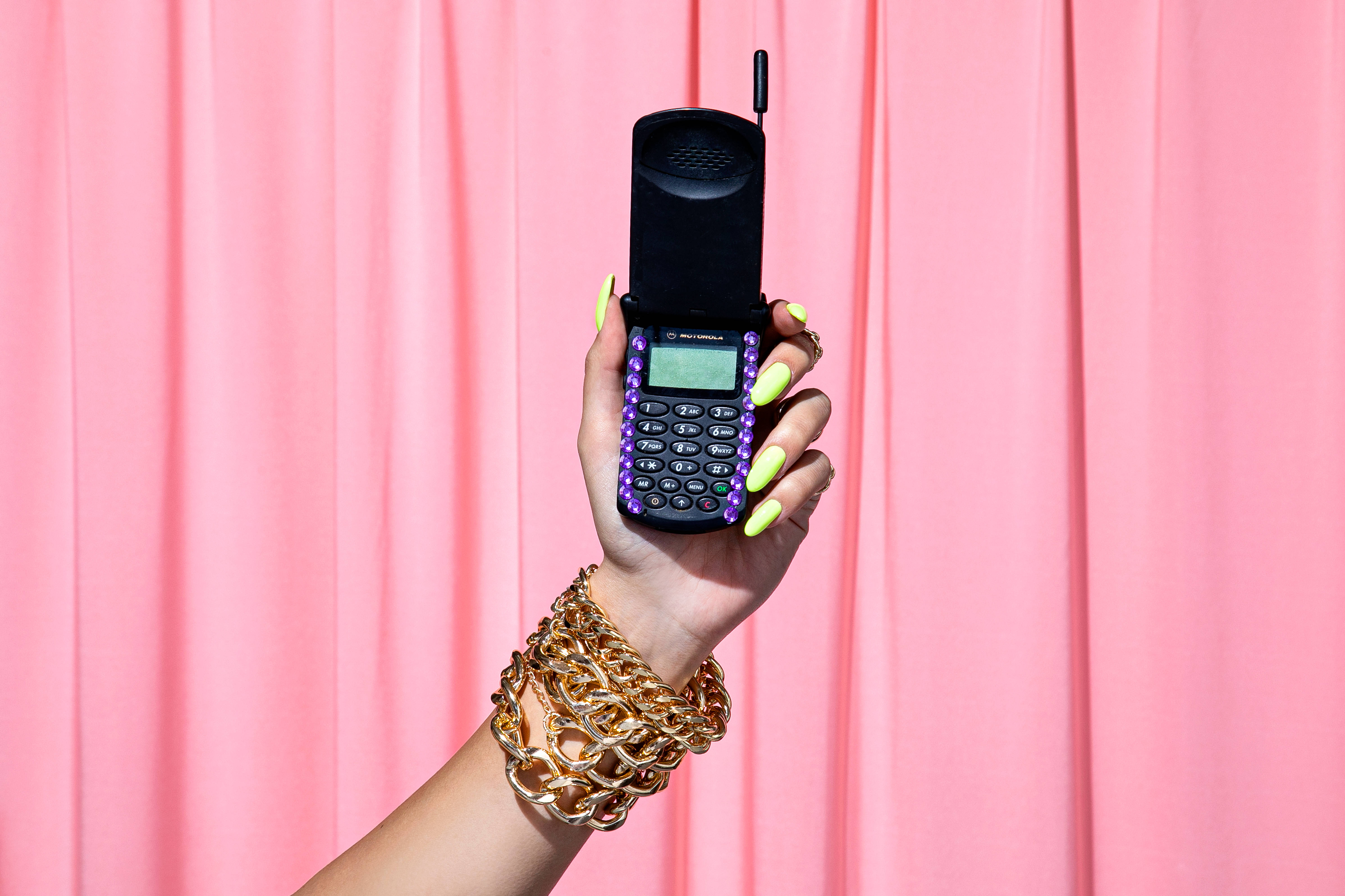 Лилав Motorola StarTAC Тапет