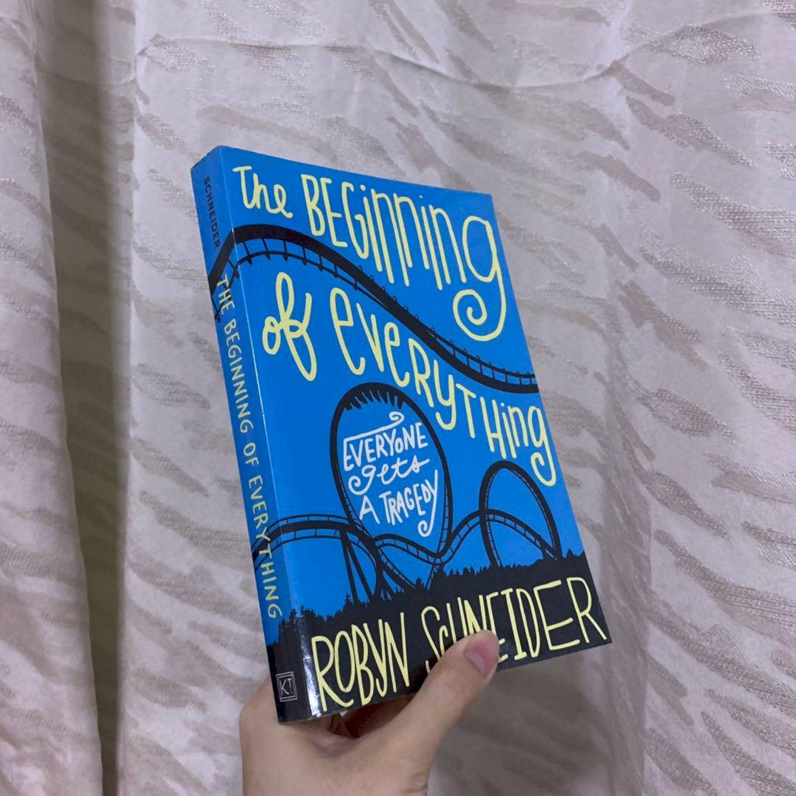 Начало на всичко Книга Тапет