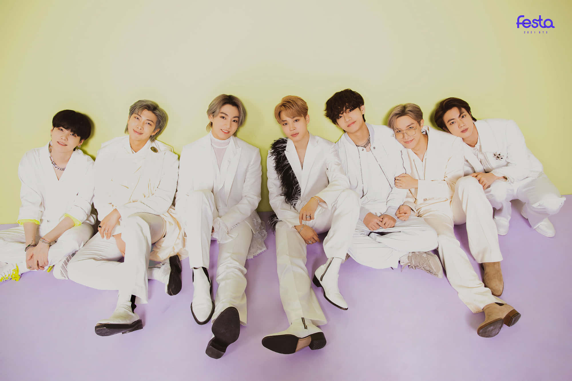 Семейна снимка на BTS Тапет