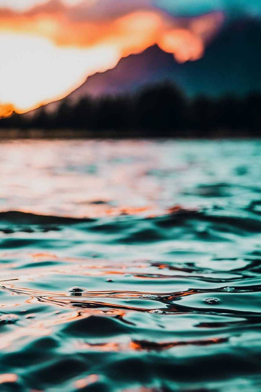 Спокойна океанска вода Тапет