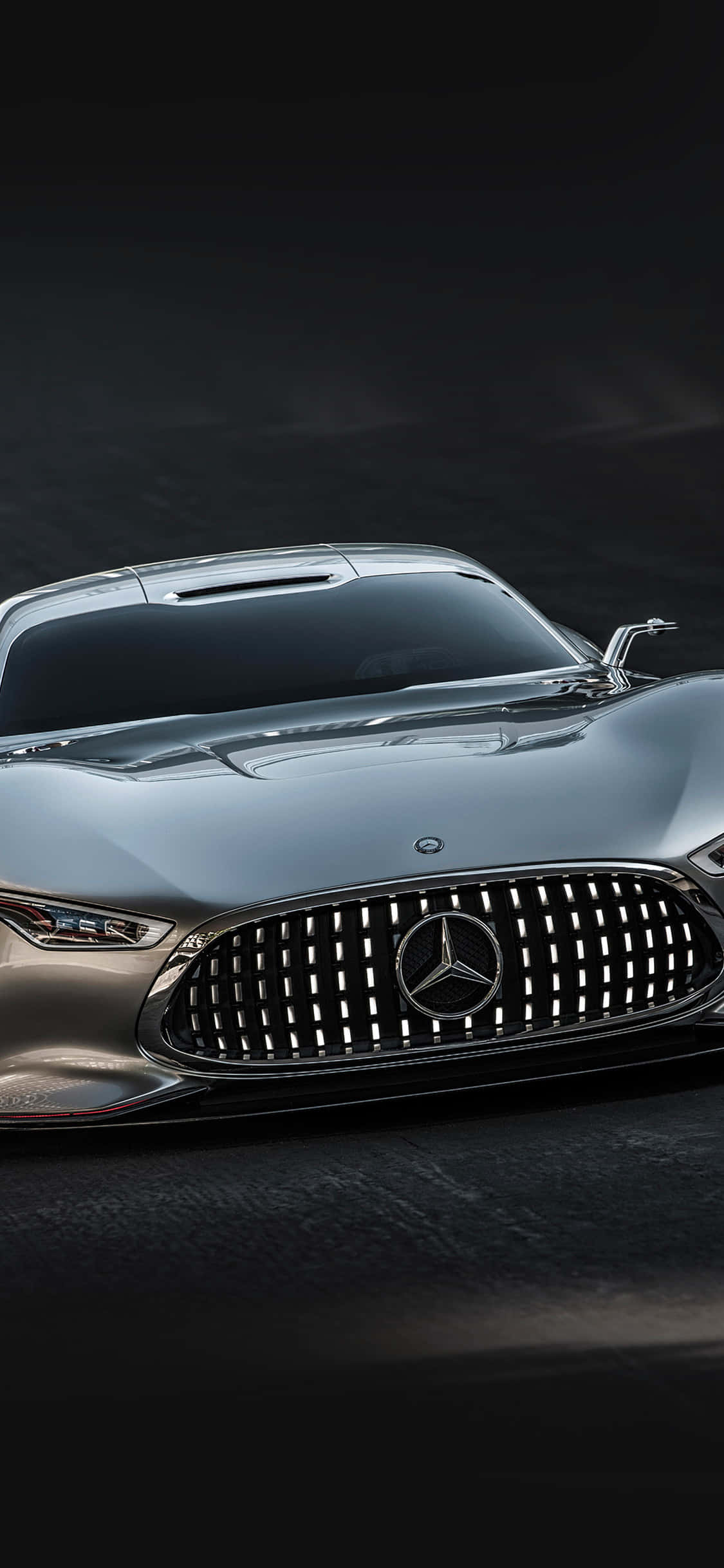 Сребрист iPhone Xs Mercedes Amg фон с отражение Тапет
