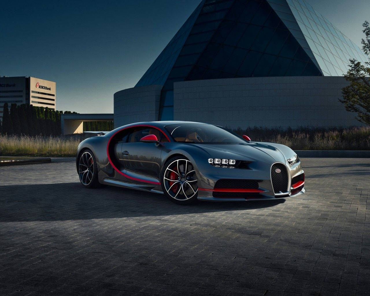 Суперкола Bugatti Chiron Тапет