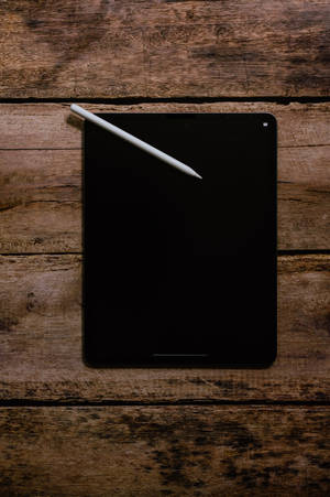 Apple iPad Pro на дърво — iPad Mini Тапет