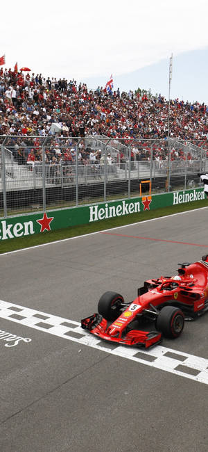 F1 iPhone Фетел Финална Линия — S24 Ultra Тапет