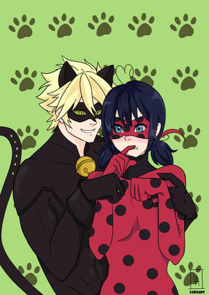 Тапет с отпечатък на куче и целувка между Ladybug и Cat Noir — Калинка и черен котик целуват Тапет