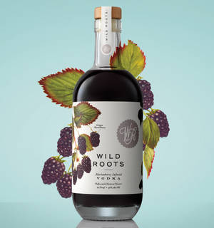 Wild Roots Marionberry Infused Vodka with Fresh Berries — Honor Magic V Flip 2 Тапет