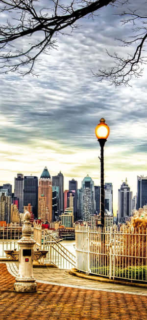 Iphone Xs Ny City Background — Tecno Camon Air Тапет