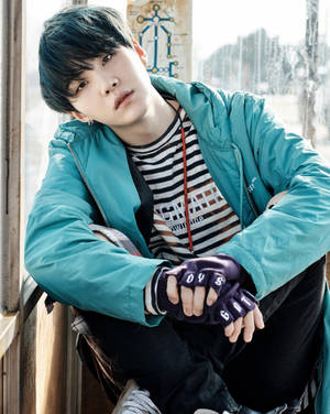 Мил BTS Suga в синь
