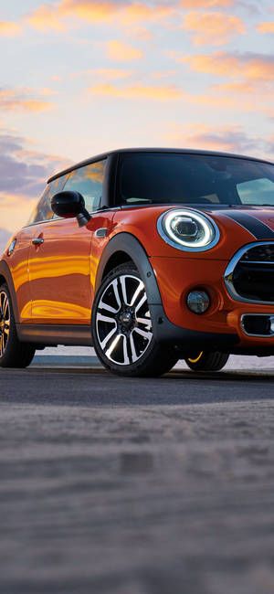 Тапет с портрет на Mini Cooper — iPhone 12 Pro Тапет
