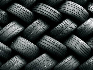 Стекнати гуми Goodyear