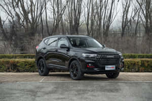 Стилен SUV от Haval, кройзър по пътя — Surface Pro Тапет