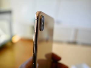 Тапет със златен iPhone Xs — iPhone Xs Тапет